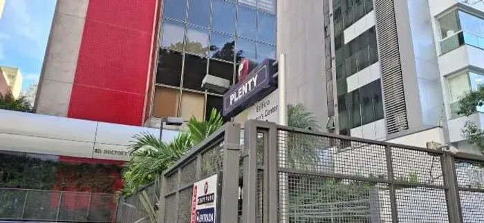 EXC. SALA COMERCIAL :RUA BARATA RIBEIRO AO LADO DO HOSP SÍRIO LIBANÊS