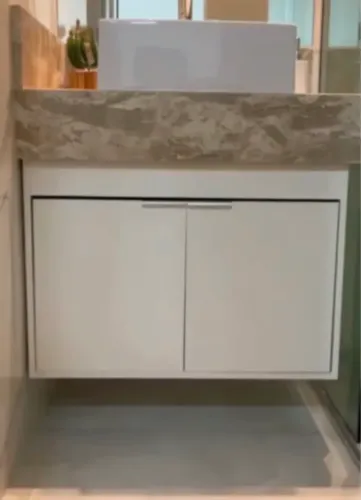Gabinete de banheiro planejado