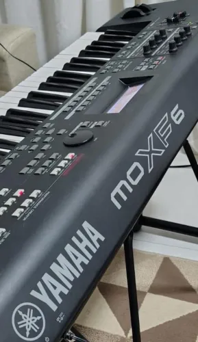 ? ? Yamaha MOXF6 - Semi Novo | Excelente Estado | R$ 4.800