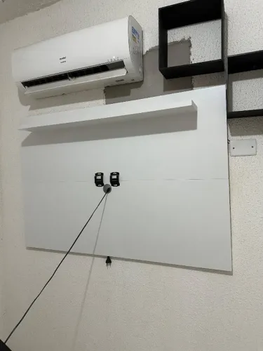 Painel de tv branco
