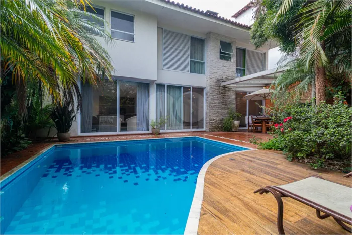 Casa de Vila à venda com 4 suítes em Alto da Boa Vista, São Paulo - SP