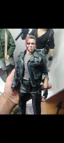 Hot toys exterminador do futuro DX 13