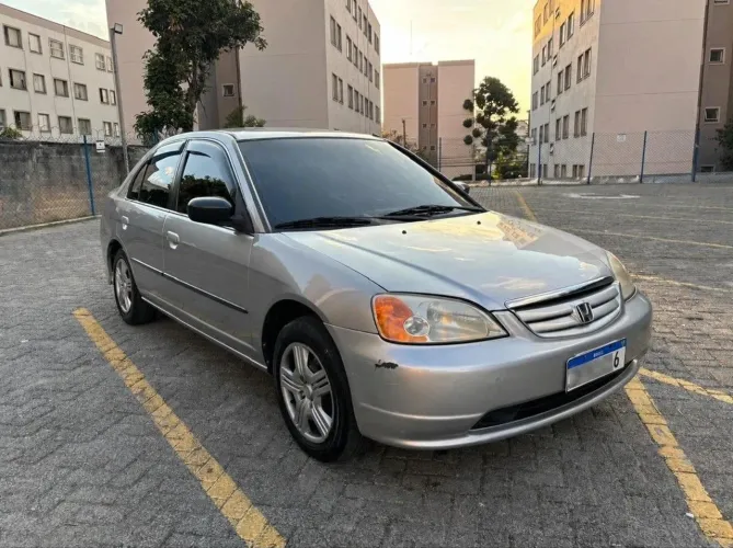 Honda Civic Sedan Lx/lxl 1.7 16V 115cv Aut. 4P 2001