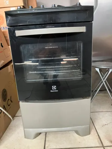Fogão 4 Bocas Electrolux Preto Mesa Vidro 127 Volts Convertido para Gás encanado 