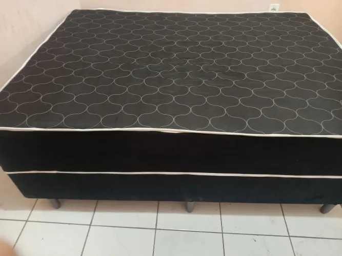 Cama Unibox Casal Preta (Base + Colchão) - Ótimo Estado