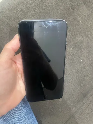 iPhone 8 Plus