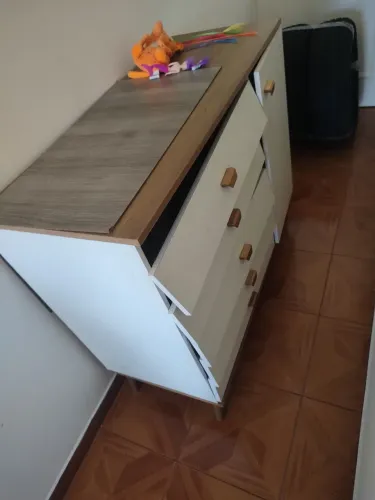 Cômoda para doação
