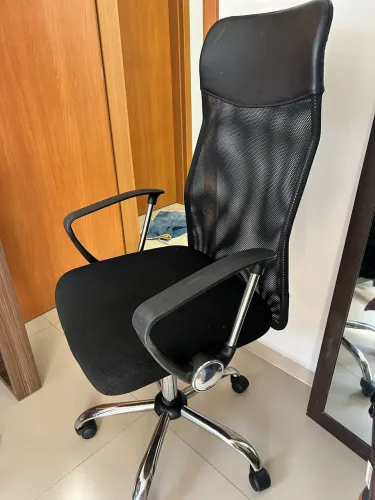 Cadeira De Escritorio Presidente Giratoria Tela Mesh