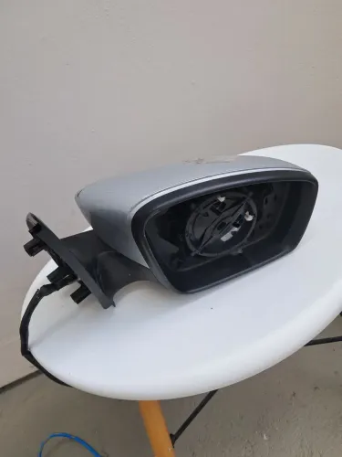 Retrovisor direito VW Gol Saveiro Voyage G6 G7 g8 elétrico sem lente 