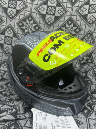 Capacete Moto Fechado Peels Spike 2 Stk