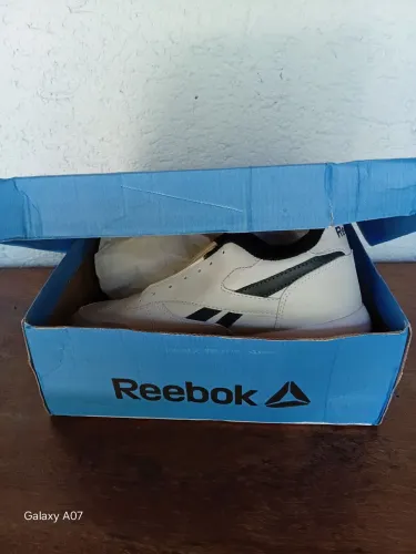 Tênis Reebok novo número 40