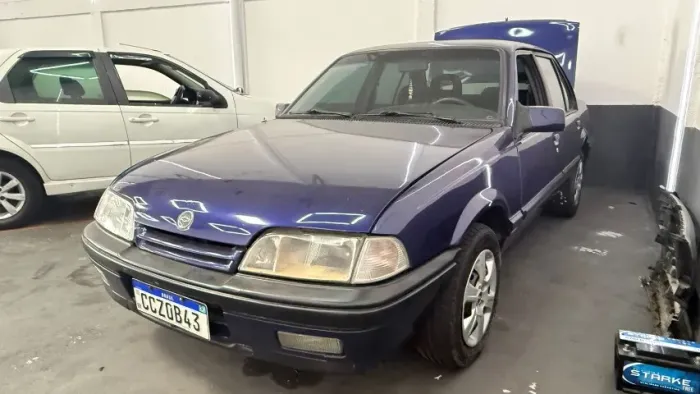 Chevrolet Monza GLS/ Hi-tech 2.0 EFI 2P E 4P (álcool) 1996