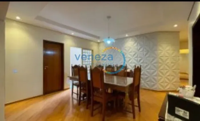Casa Residencial com 4 quartos à venda por R$ 980000.00, 260.00 m2 - PEROLA - LONDRINA/PR