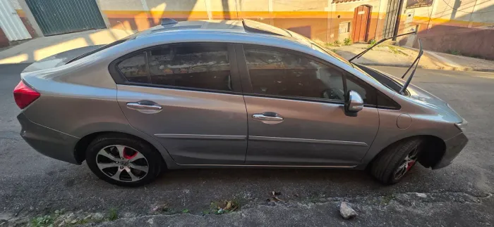 Honda Civic Sedan EXS 1.8/1.8 Flex 16V Aut. 4P 2013
