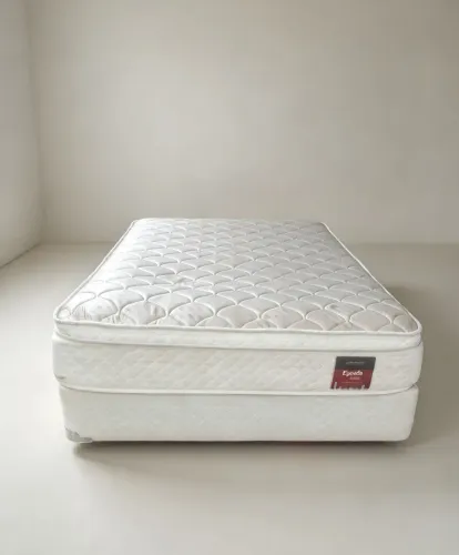 cama box de viúva com colchão de mola já está higienizado aceito pix ou dinheiro