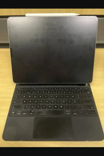 iPad Pro 12,9 Pol 6ª Geração 256Gb Wi-Fi Grafiti
