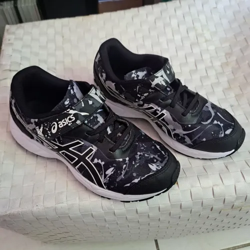 Tenis ASICS infantil origem estado de novo (comprado Loja Centauro - tenho a nota fiscal)