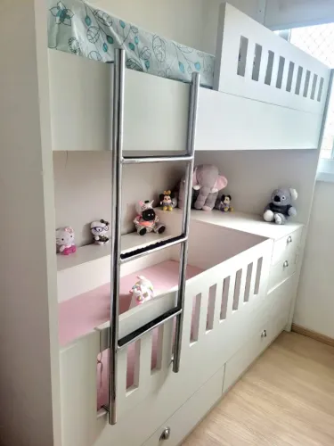 Vende-se Beliche com Beço Infantil Branca!