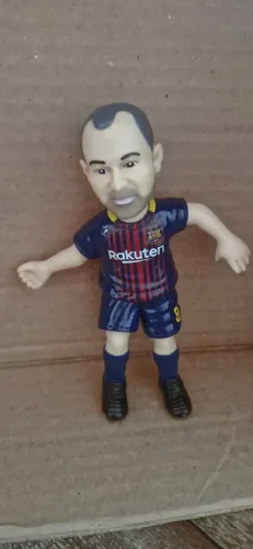 boneco colecionável do jogador Andrés Iniesta do FC Barcelona - nao tenho a base