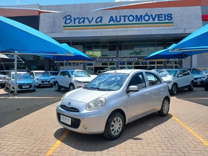 Nissan March S 1.0 16V Flex Fuel 5P 2012