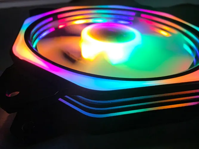 6 Fans RGB 4 RGB preta e 2 sem Led branca