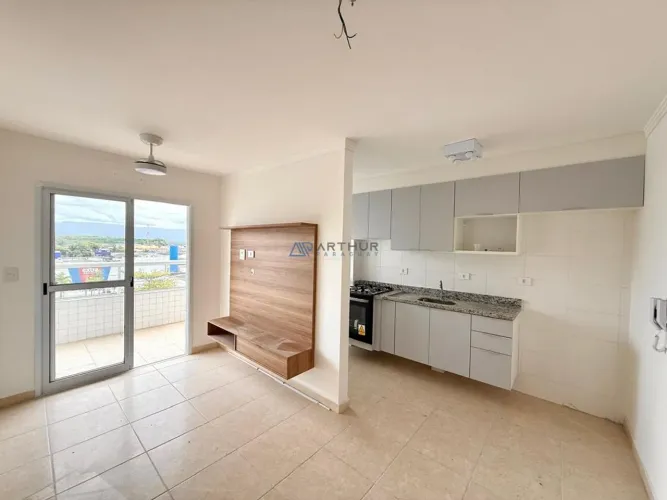 Apartamento à venda em Praia Grande no bairro Guilhermina com 2 dormitórios