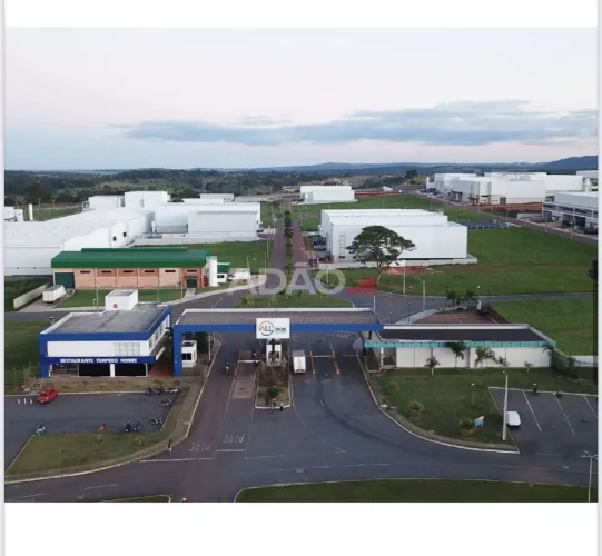 ÁREA COMERCIAL AD37054