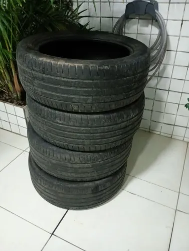 Pneus