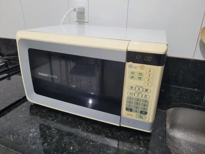 Microondas 26 Litros conservado