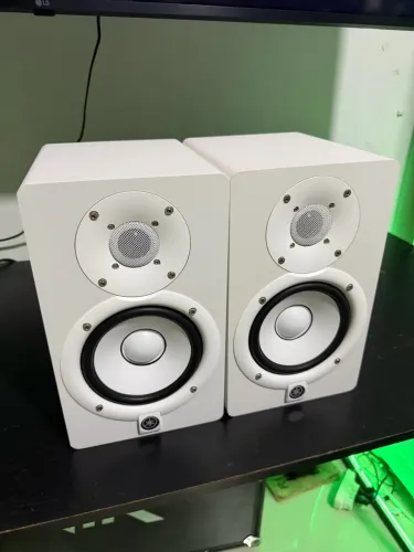 MONITORES DE ÁUDIO YAMAHA HS5 - BRANCOS