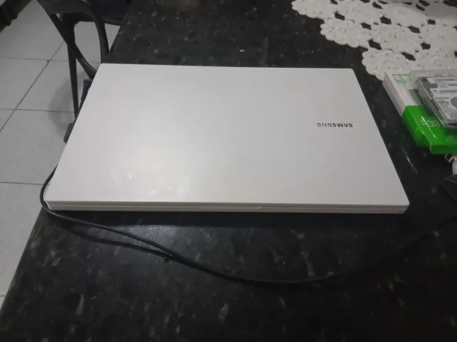Vendo notebook samsumg para estudos .