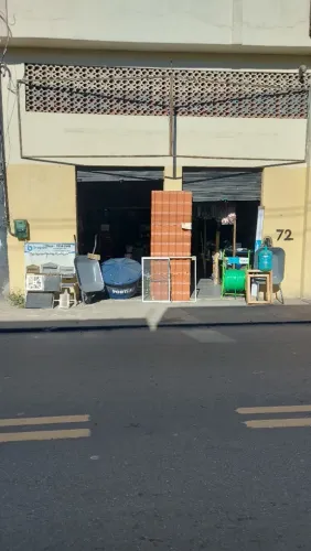 Passo uma loja de material de construção