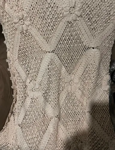 Colcha de crochê feita à mão