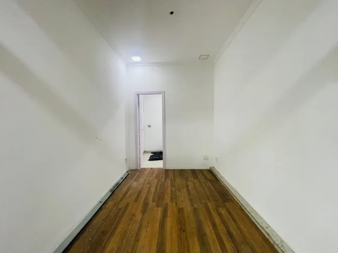 Loja térrea comercial para locação Anual - Guarujá, SP | QVista Inteligência Imobiliária G