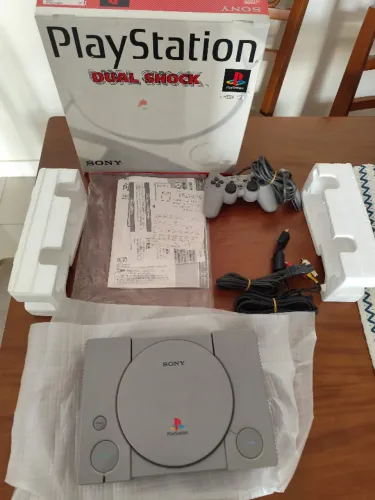 Playstation 1 Scph-7000 Original Japonês (serial Batendo)