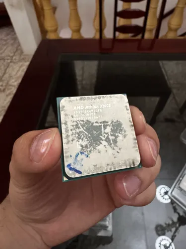 AMD Athlon 320GE
