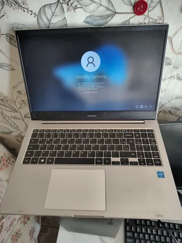 Notebook Samsung funcionando perfeitamente 