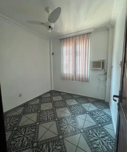 Vende-se casa na cidade operária