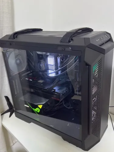 PC Gamer High-End Ryzen 9 9900X3D + RX 7900 XT