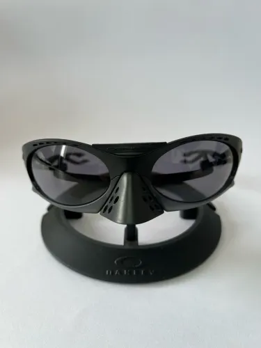 PLANTARIS BLACK