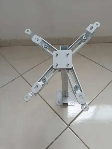 Suporte para projetor ( 30,00) Cada