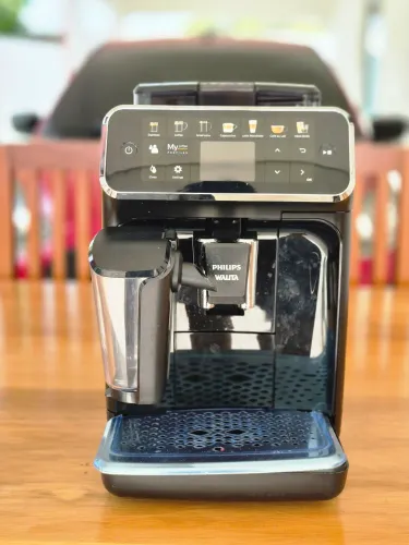 Cafeteira Superautomática Philips Walita Série 5400 com LatteGo [ Estado: Semi-novo] 
