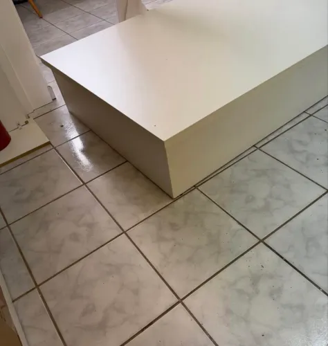 Tablado para Manequim em MDF - Branco - 1,60m x 1,00m