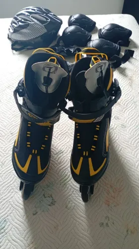 Patins Traxart semi novo