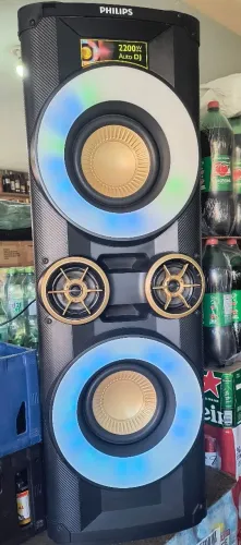 Caixa de som amplificada