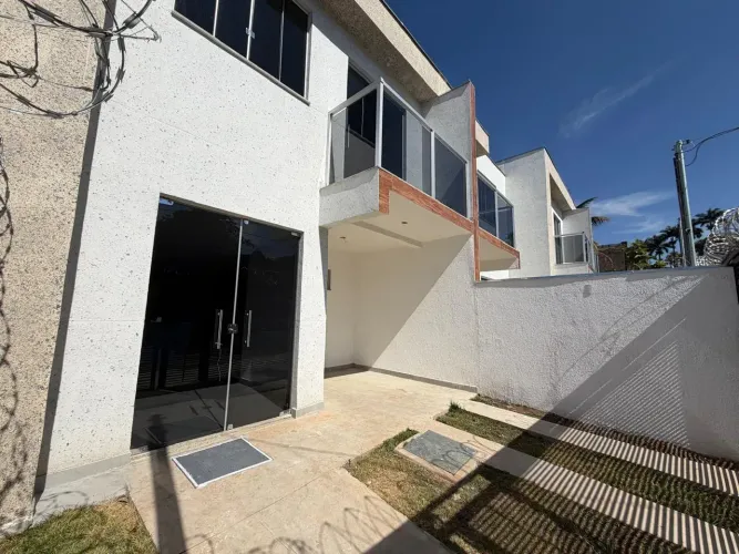 Casa com 3 quartos sendo 1 suíte 3 banheiros 1 vagas