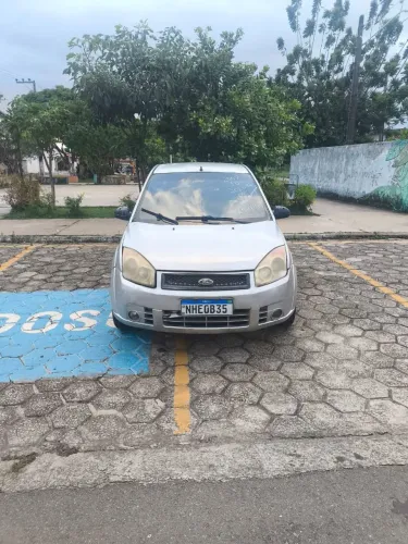 Ford Fiesta Sedan 1.0 8V Flex 4P 2008
