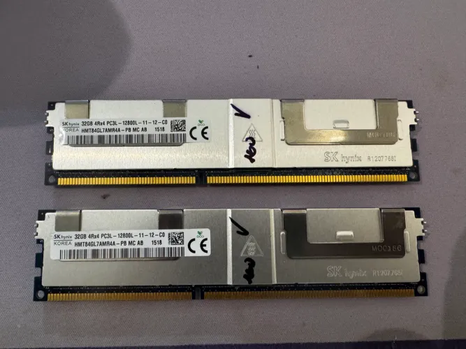Memória Hynix 32GB 4Rx4 PC3L - 12800L