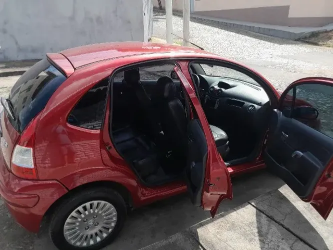 Citroen C3 GLX 1.4/ GLX Sonora 1.4 Flex 8V 5P 2011