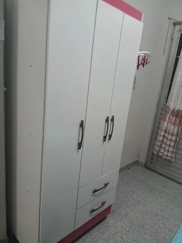 Guarda-roupa solteiro 